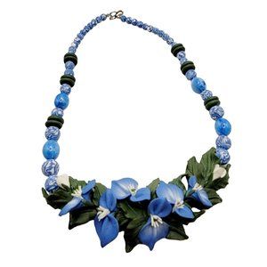 Vintage Resin Flower Bib Necklace (A407)